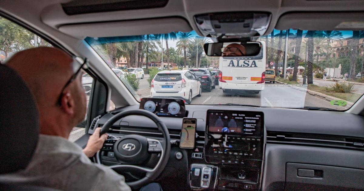 Los conductores de Uber en Mallorca denuncian el mal estado de sus coches