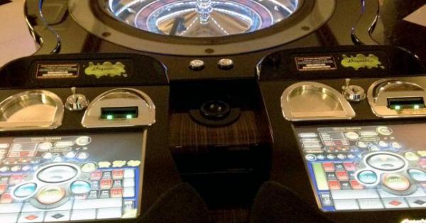 La Fiscalía pide una multa de 1.440 euros a un hombre por destrozar una máquina en un salón de juegos de Palma