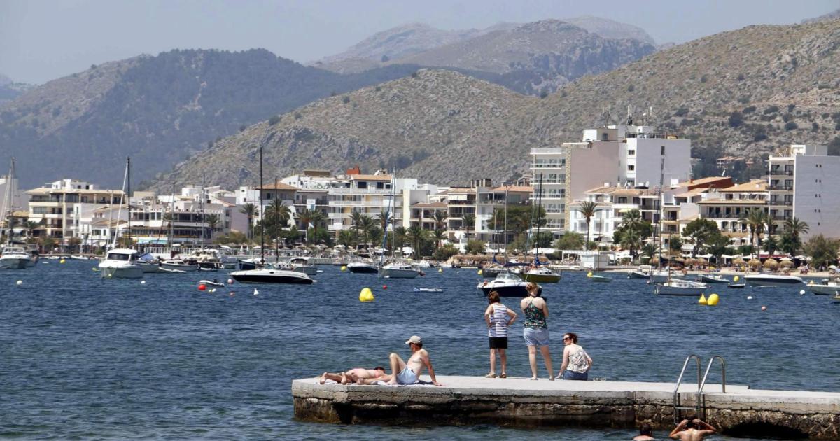 A juicio por rayar el velero de un hombre en Pollença tras una discusión por las tasas de amarre
