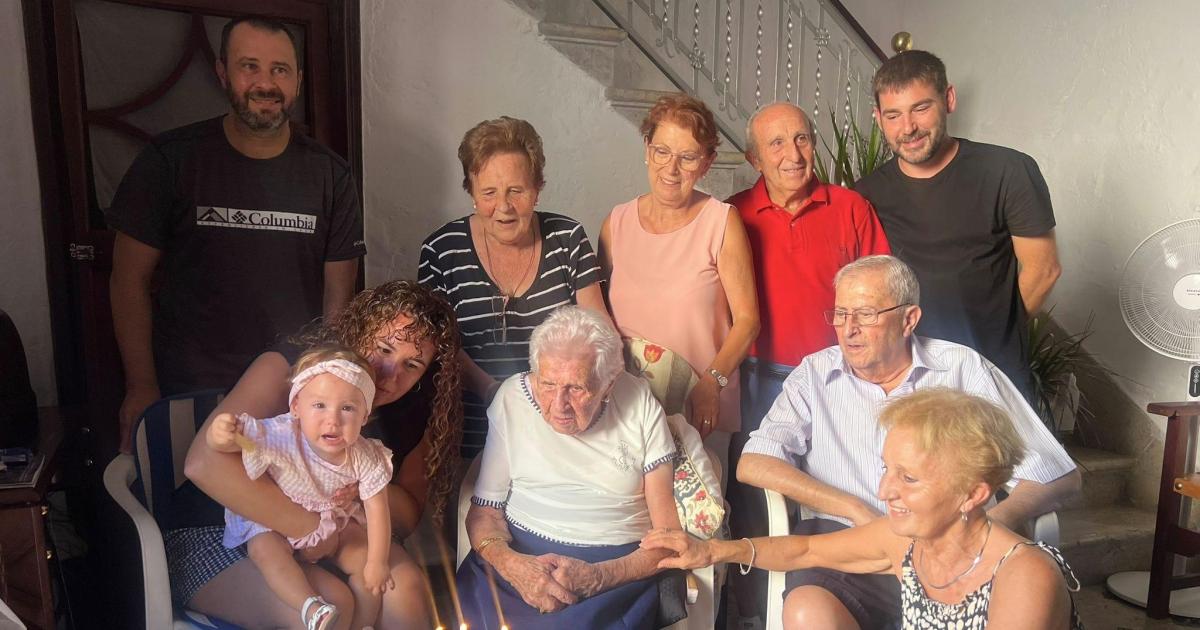 Antònia Pons Reinés, memoria viva de Campanet, cumple 105 años