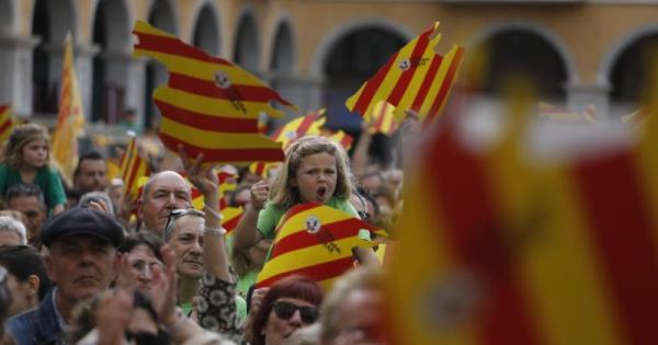 El STEI celebra la sentencia que «valida el rol vehicular del catalán»