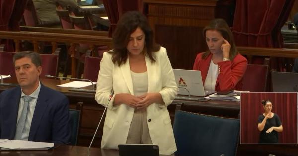 Sandra Fernández ve la gestión de algunas ayudas como un «efecto llamada» a inmigrantes