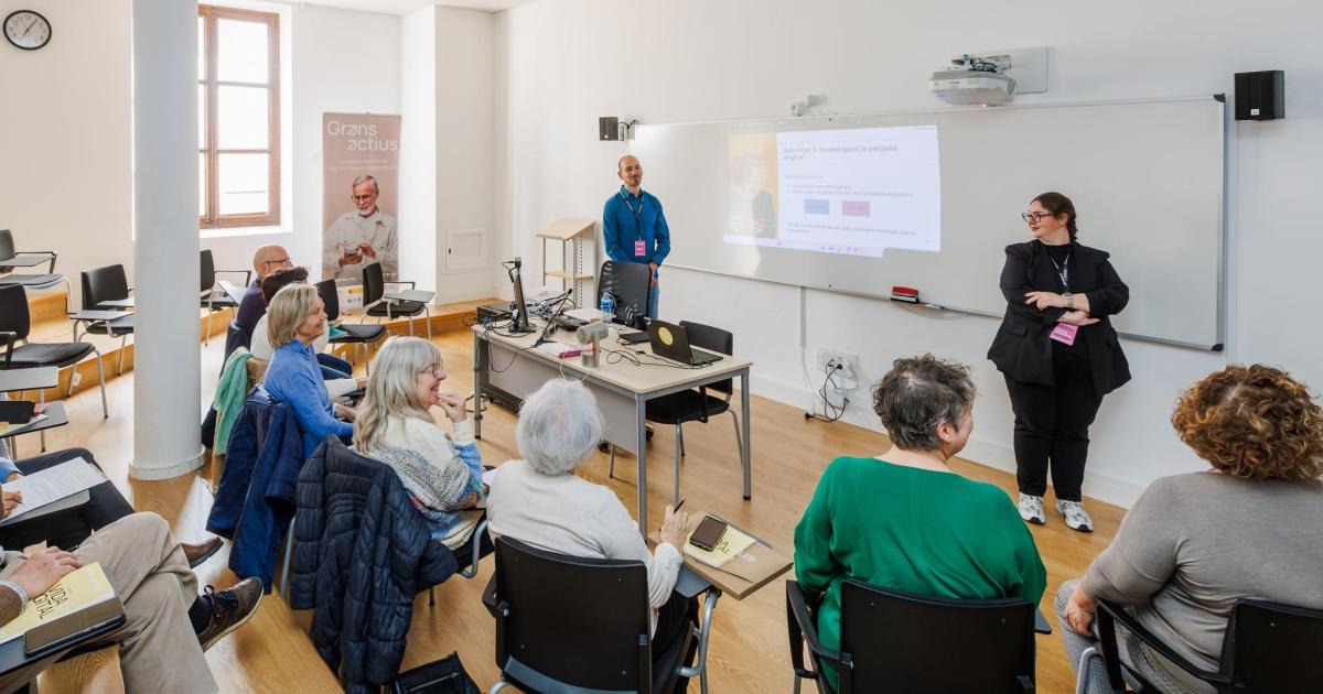 Grans Actius acerca la tecnología a los mayores