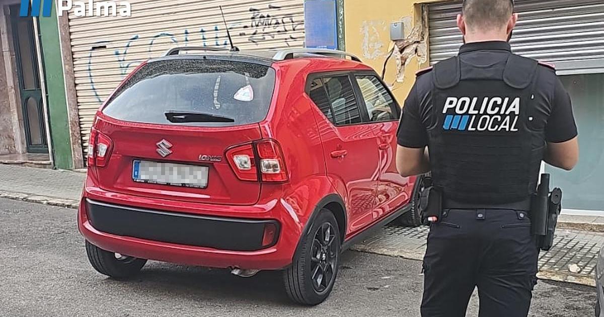Una conductora sale de su 'parking' en Son Cotoner y se empotra contra la casa de enfrente