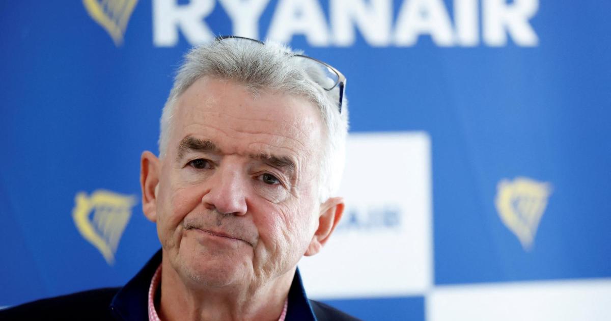 Ryanair contempla recortar otro millón de plazas en sus vuelos a España el próximo verano