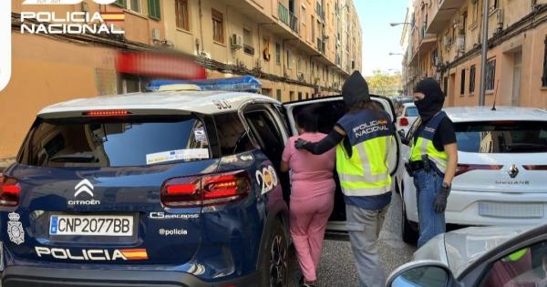 Desarticulado un punto de venta de drogas muy activo en un piso de Son Forteza