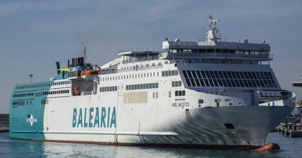 Baleària presenta una demanda contra la regulación de vehículos del Consell de Ibiza