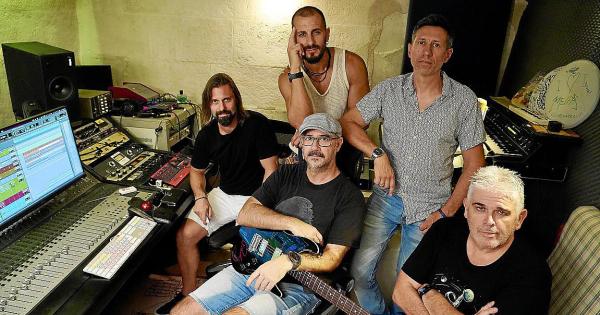 La Mujer de Verde está creando «algo potente» de cara a su disco debut