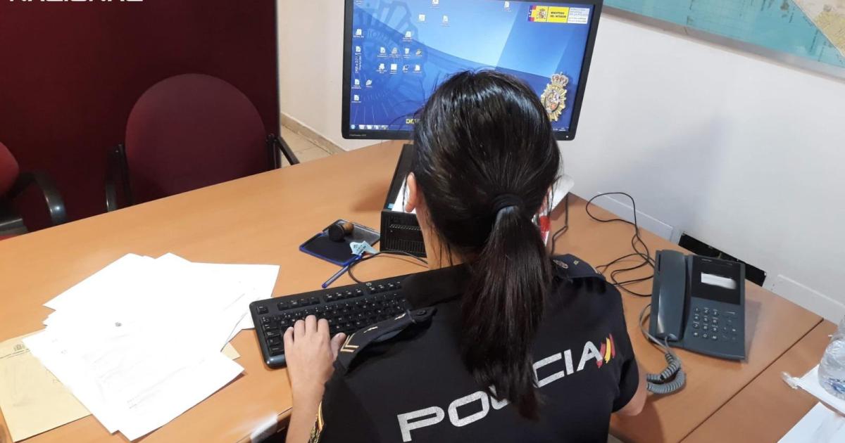 Dos detenidos por robar y difundir imágenes íntimas de una compañera de trabajo