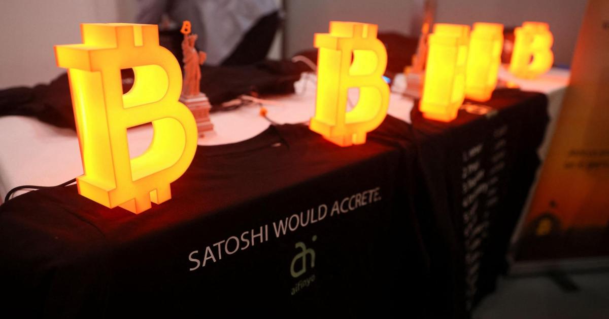 El Bitcoin, fortalecido por los últimos vaivenes internacionales