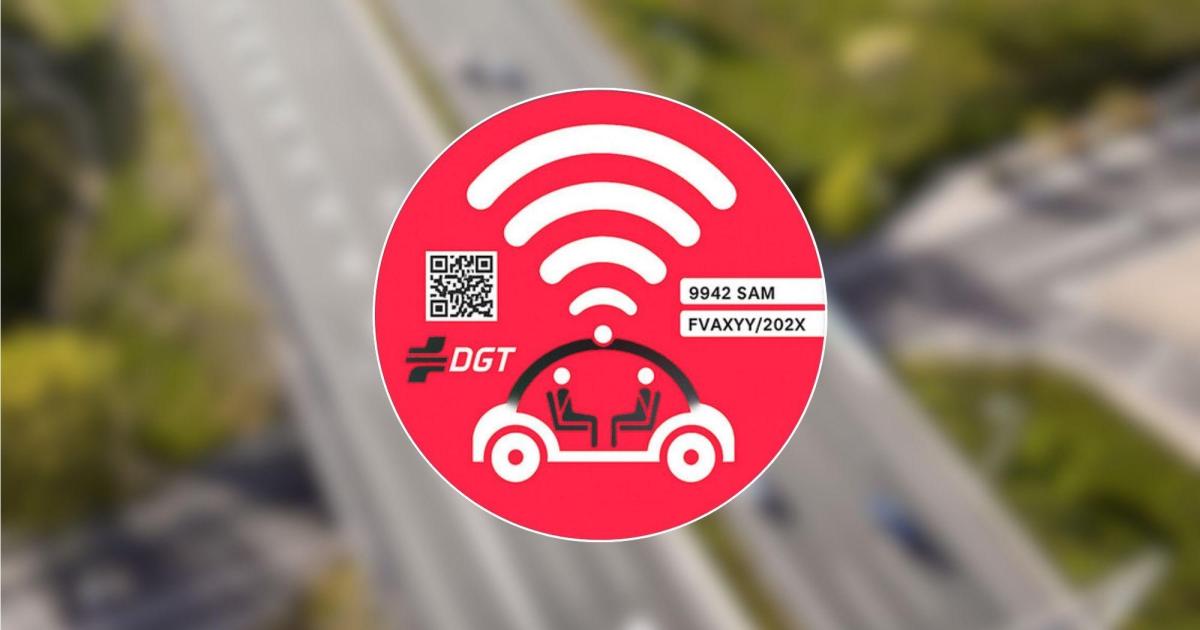 Aviso urgente de la DGT: llega un nuevo distintivo a las carreteras españolas