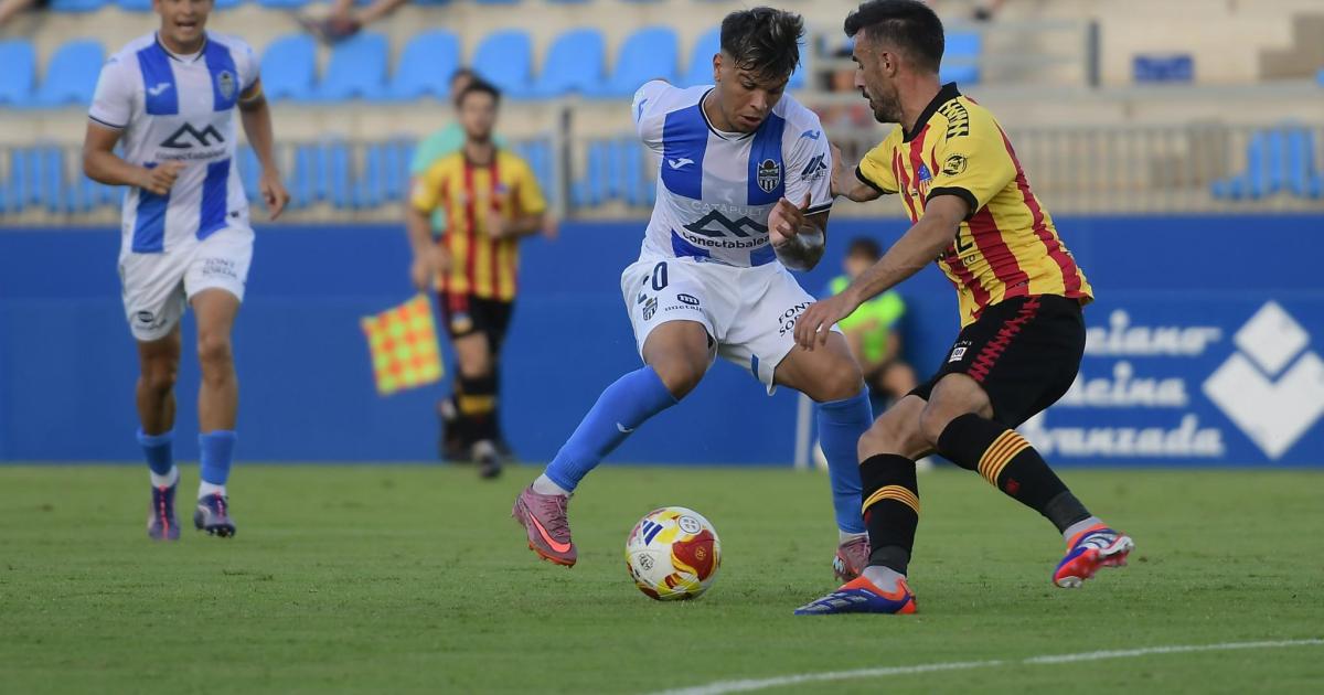 El Sant Andreu sonroja al Atlético Baleares