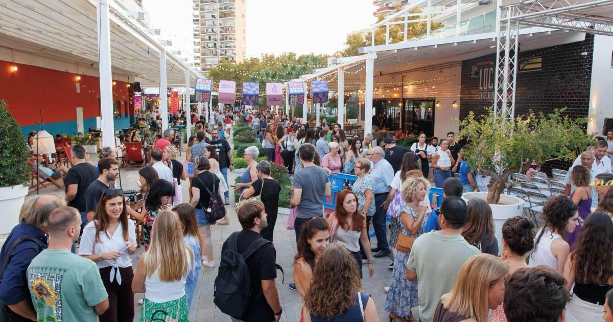 El FLEM 2025 aterriza en Magaluf con Siri Hustvedt, Javier Cercas, Helen Fielding y Joana Marcús