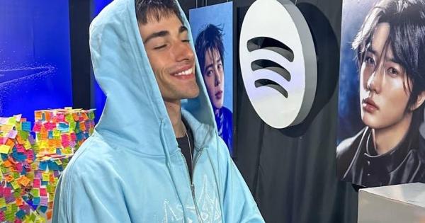 Álex Mandon, estrella del pop latino