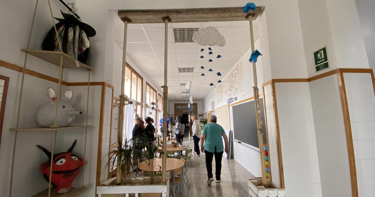 Aseguran que el alcalde de Selva permitió el traslado de alumnos del CEIP Es Putxet «sin autorización oficial»