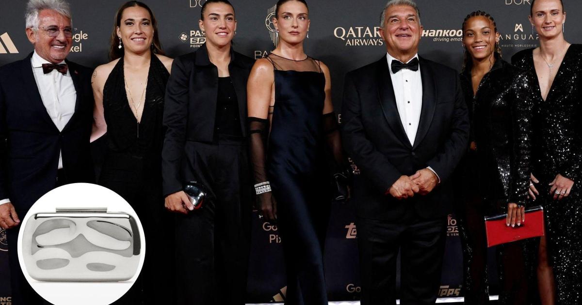 El bolso de Patri Guijarro en la gala del Balón de Oro es el complemento que necesitas para estas navidades: un clutch metálico que combina con todo
