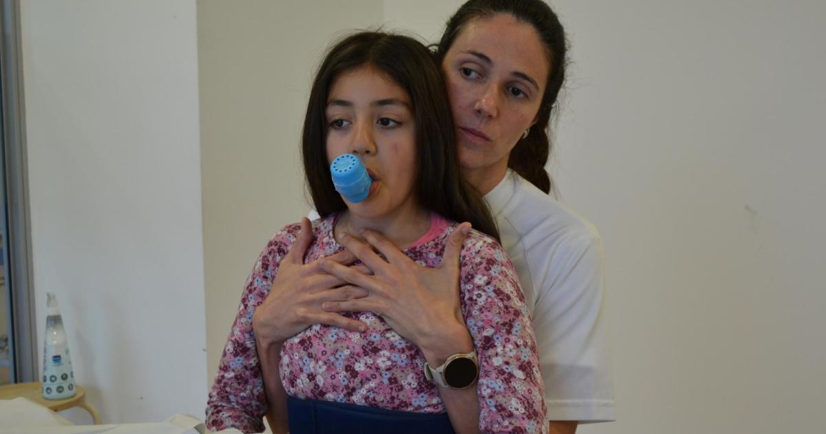 Virus que comen bacterias: El tratamiento que ha salvado a dos mallorquines con fibrosis quística