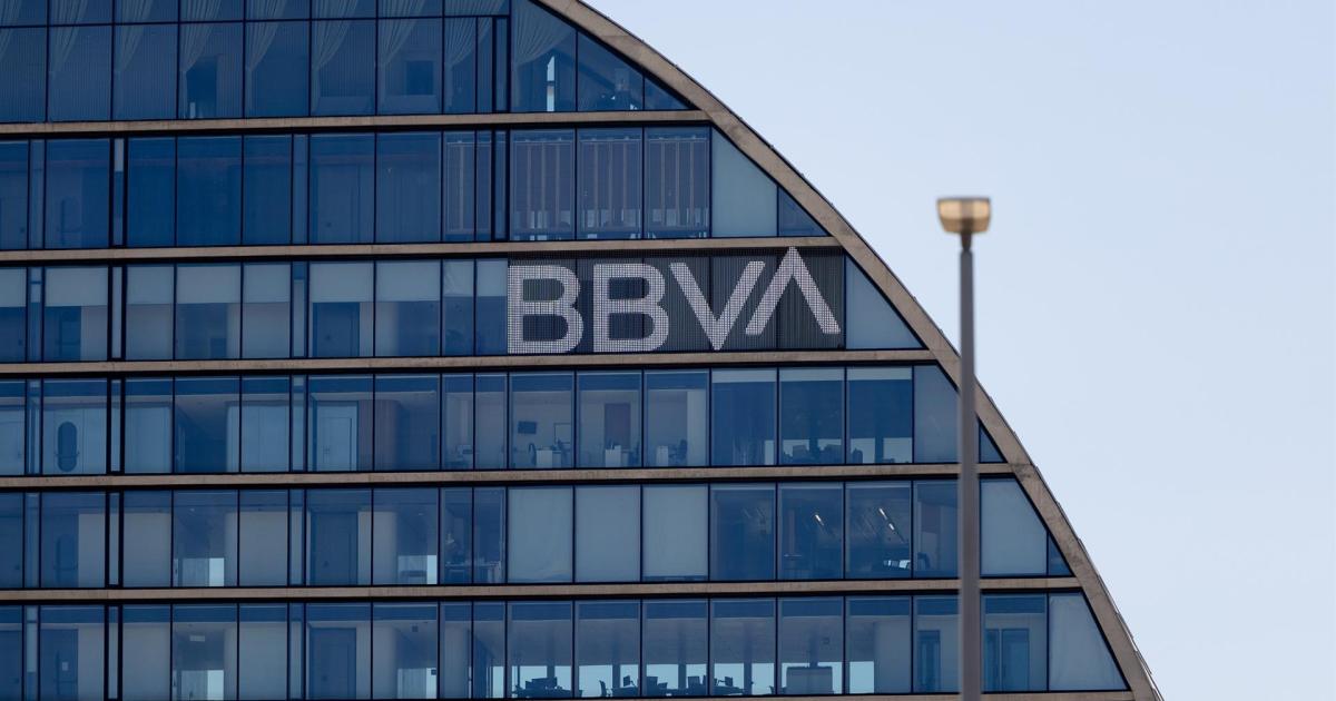 La Comisión Nacional del Mercado de Valores aprueba la oferta mejorada del BBVA por el Sabadell