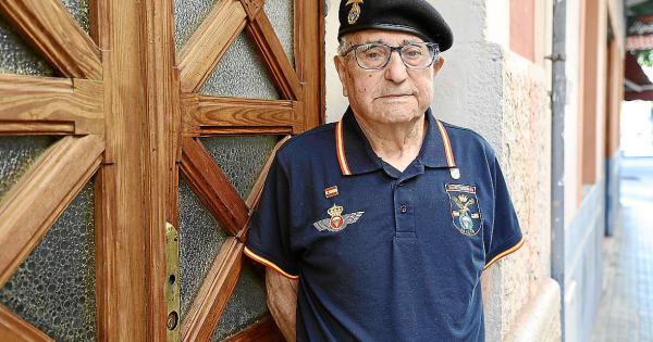 El mallorquín Raúl Cantó, uno de los dos últimos veteranos de Sidi Ifni: «La misión fue totalmente suicida»