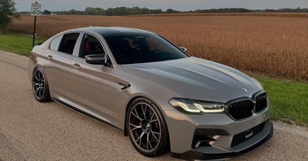 BMW llama a revisión a cientos de miles de vehículos en todo el mundo por peligro de incendio