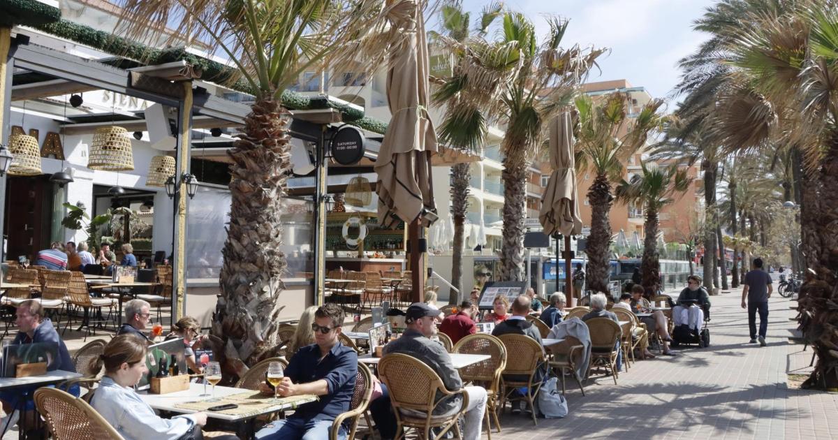 Restauración y ocio nocturno responden a los hoteleros: «La cuestión no es reformar, sino que la gente no tiene dinero»