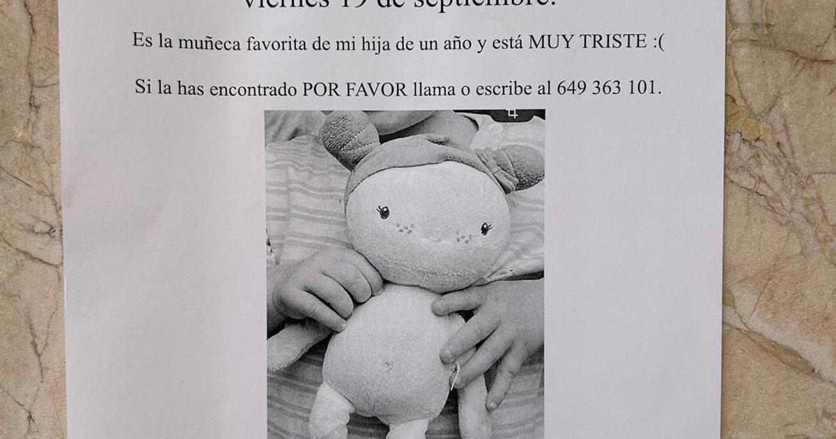 Unos padres piden ayuda para encontrar a la muñeca preferida de su hija: «Está muy triste»