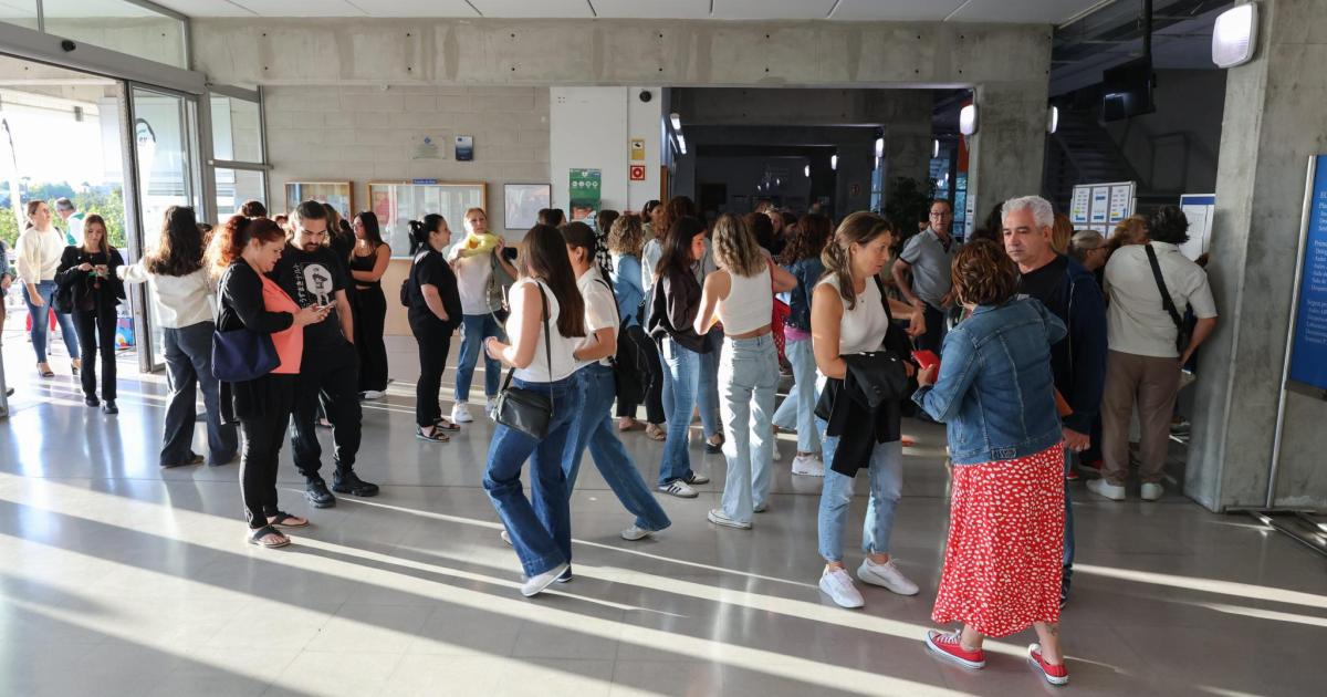 Un vuelo cancelado impide a 40 opositores de Justicia de Ibiza llegar al examen en Palma