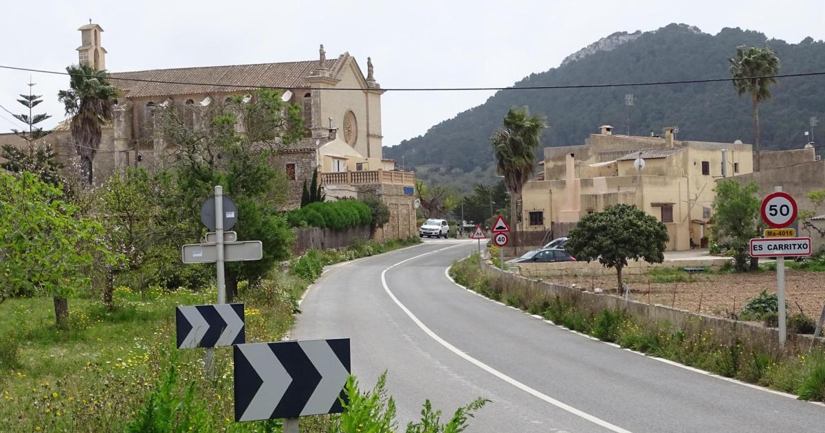 Acuerdo entre el Consell y el Ajuntament para mejorar la carretera des Carritxó