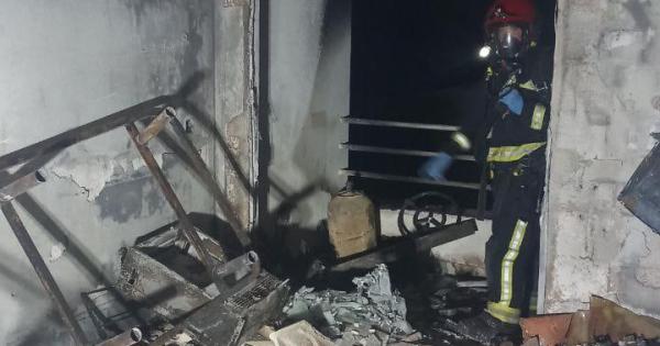La vivienda incendiada en Son Bauló queda en estado inhabitable y precintada por los Bombers de Mallorca