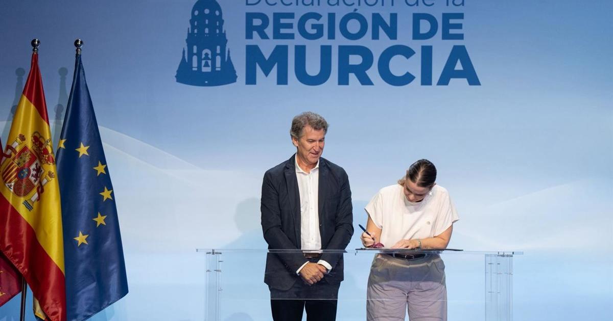 Prohens firma la Declaración de la Región de Murcia