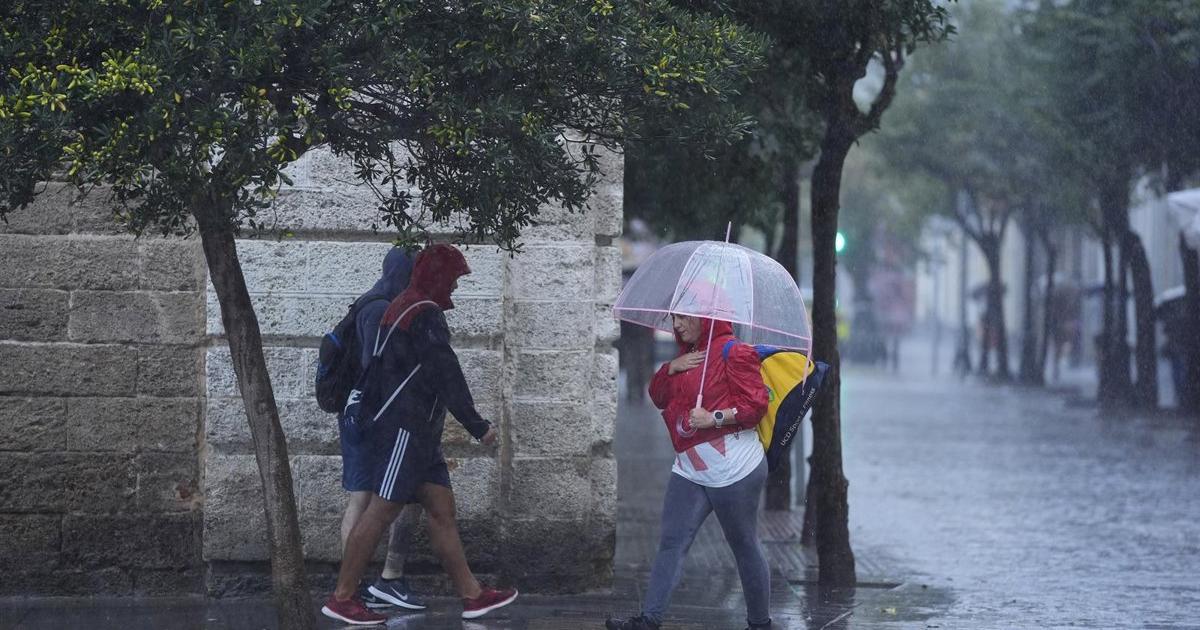 Comarcas de Almería, Granada y Jaén afrontan este lunes con aviso amarillo por tormentas y lluvias