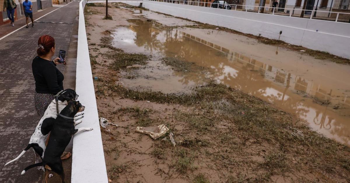Vuelos cancelados, inundaciones y rescates por las lluvias torrenciales en la Comunitat Valenciana