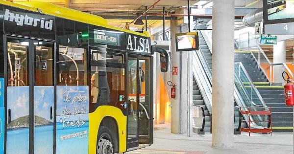 Suspendidas las líneas de bus con salida o llegada a la ciudad de Ibiza