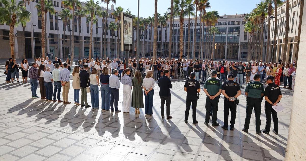 Guardia Civil analiza cámaras y testigos en busca de pistas sobre el cadáver maniatado en su maletero en Berja (Almería)