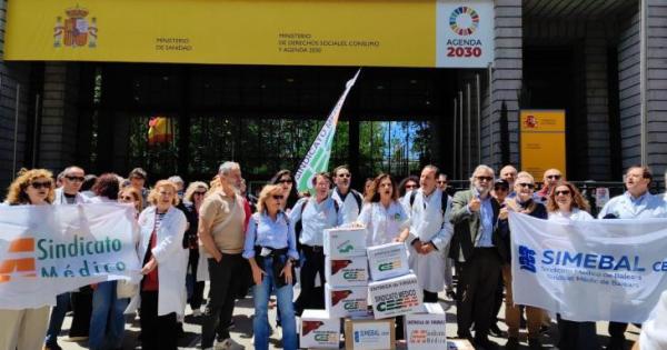 Los médicos calientan motores para la concentración de este viernes contra el Estatuto Marco