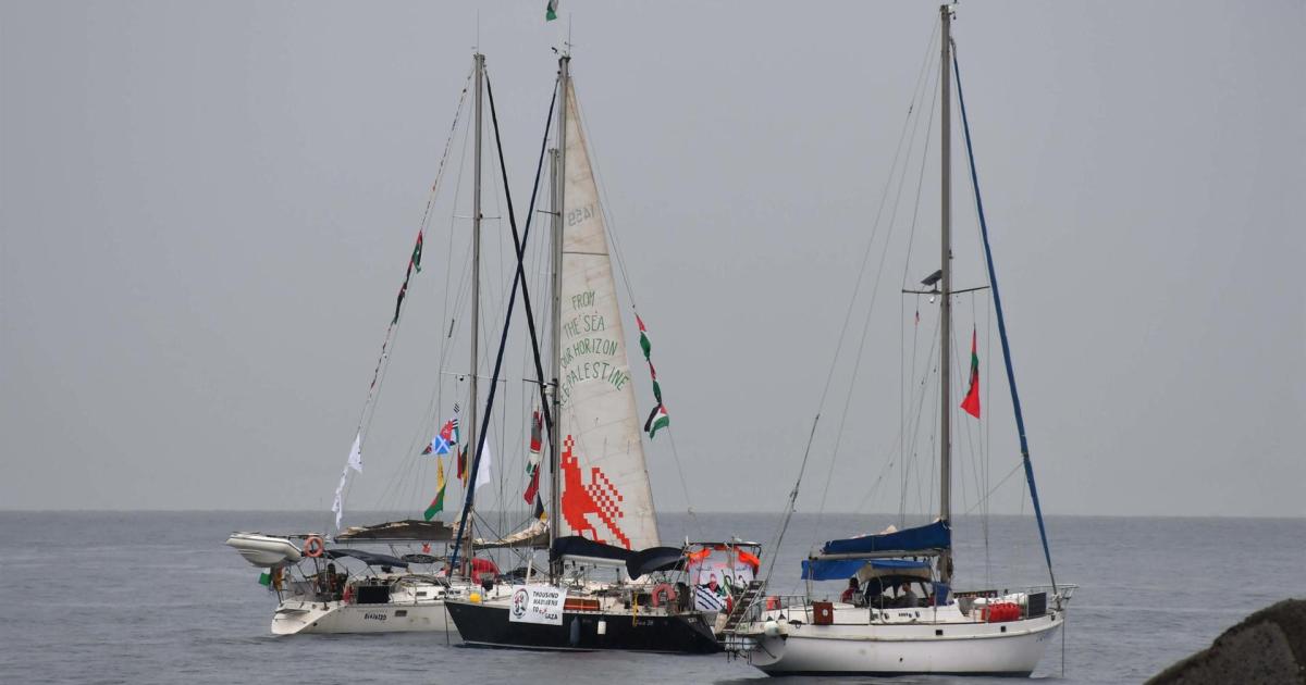 Israel se prepara para interceptar a la flotilla y hundir sus naves, según prensa local