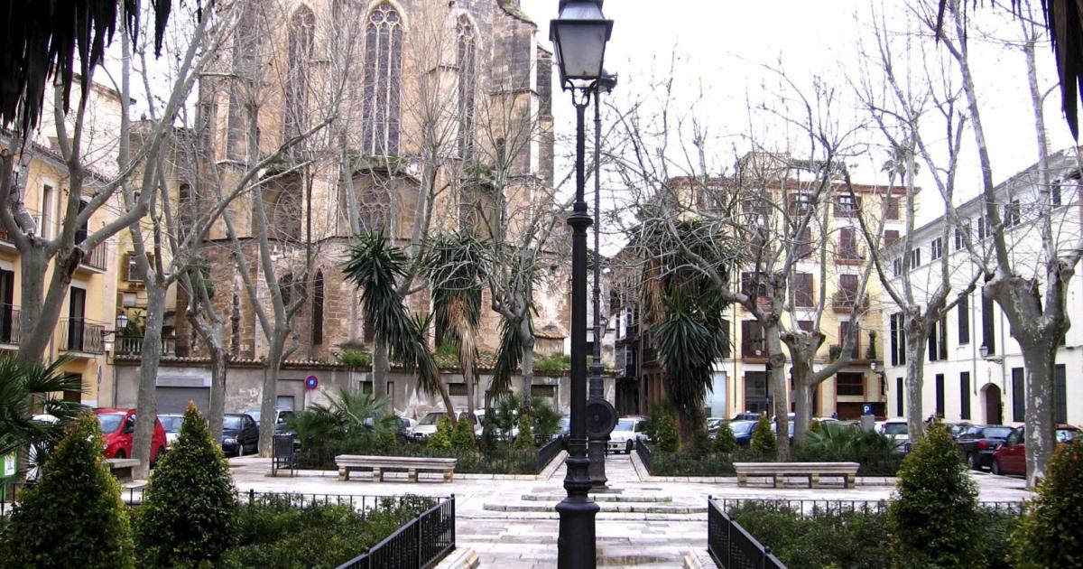 Denuncian las trabas de Cort para celebrar las jornadas literarias Cuir en la Plaza Quadrado