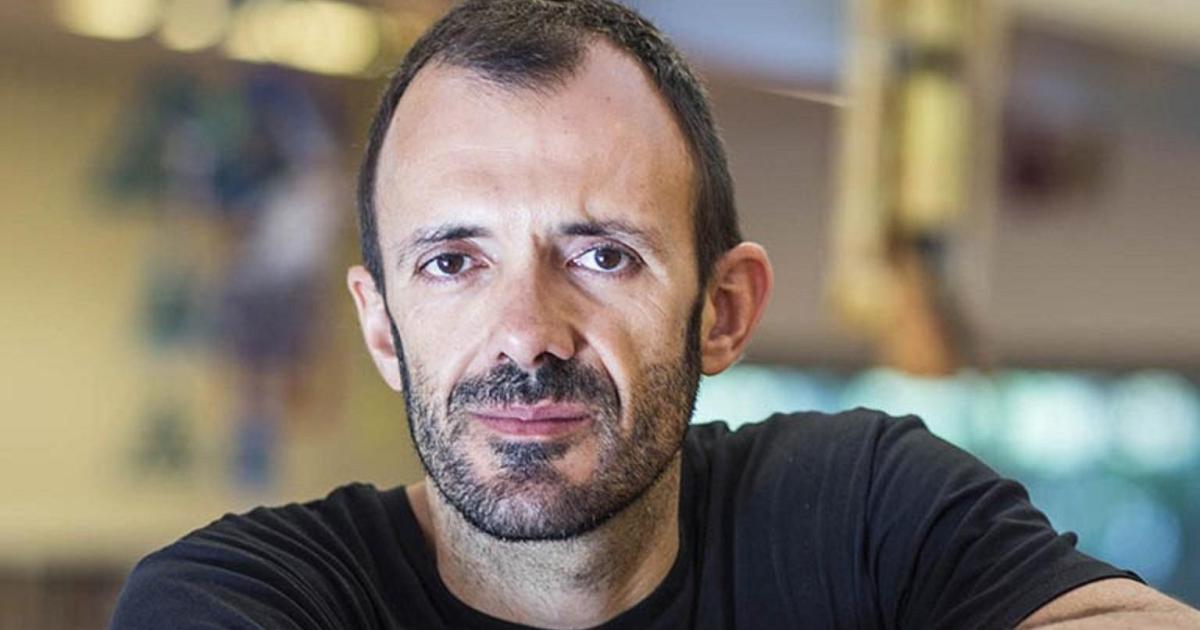 Isaac Rosa: «Dormimos mal por nuestro mal vivir»