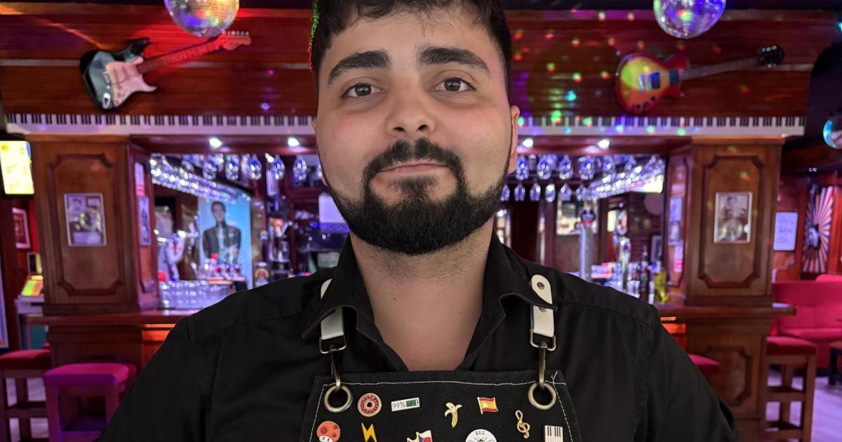 La colección de pines de coctelería de un ‘bartender’ de Magaluf