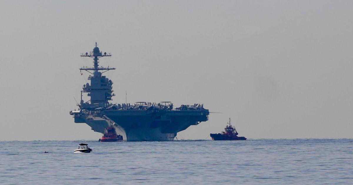 El portaaviones el USS Gerald R. Ford llega a Palma entre la tensión y la esperanza del impacto económico