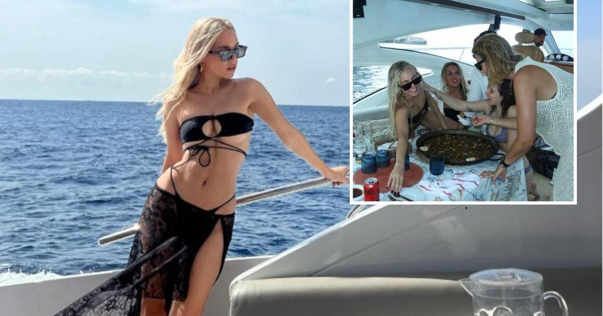 El plan favorito de Ana Mena en Mallorca: en alta mar y con un plato que no puede faltar en tu mesa
