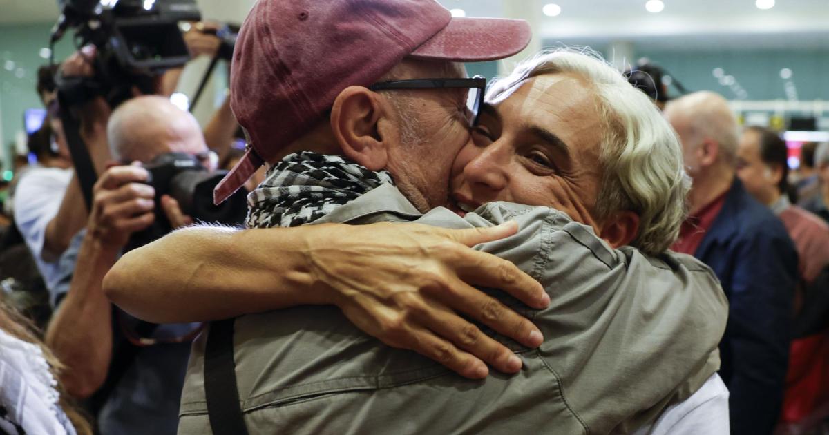 Exteriores confirma que 27 activistas españoles de la flotilla viajan ya camino de España