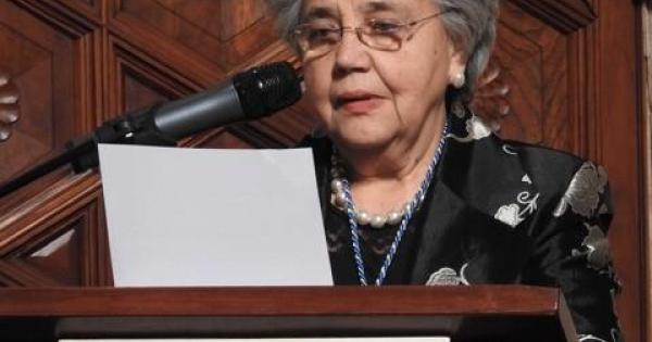 «La academia no debe ser vista como cerrada, aislada o elitista»