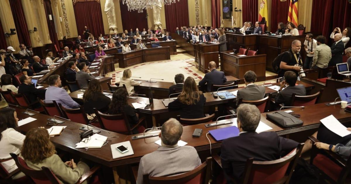 Prohens anuncia un plan para convertir fijos discontinuos en trabajadores fijos en el sector turístico