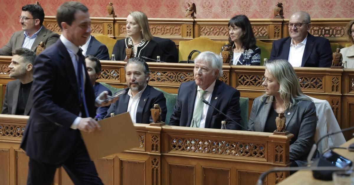 PP y Vox impiden celebrar un minuto de silencio «en memoria de las víctimas del genocidio» de Gaza en el pleno del Consell de Mallorca