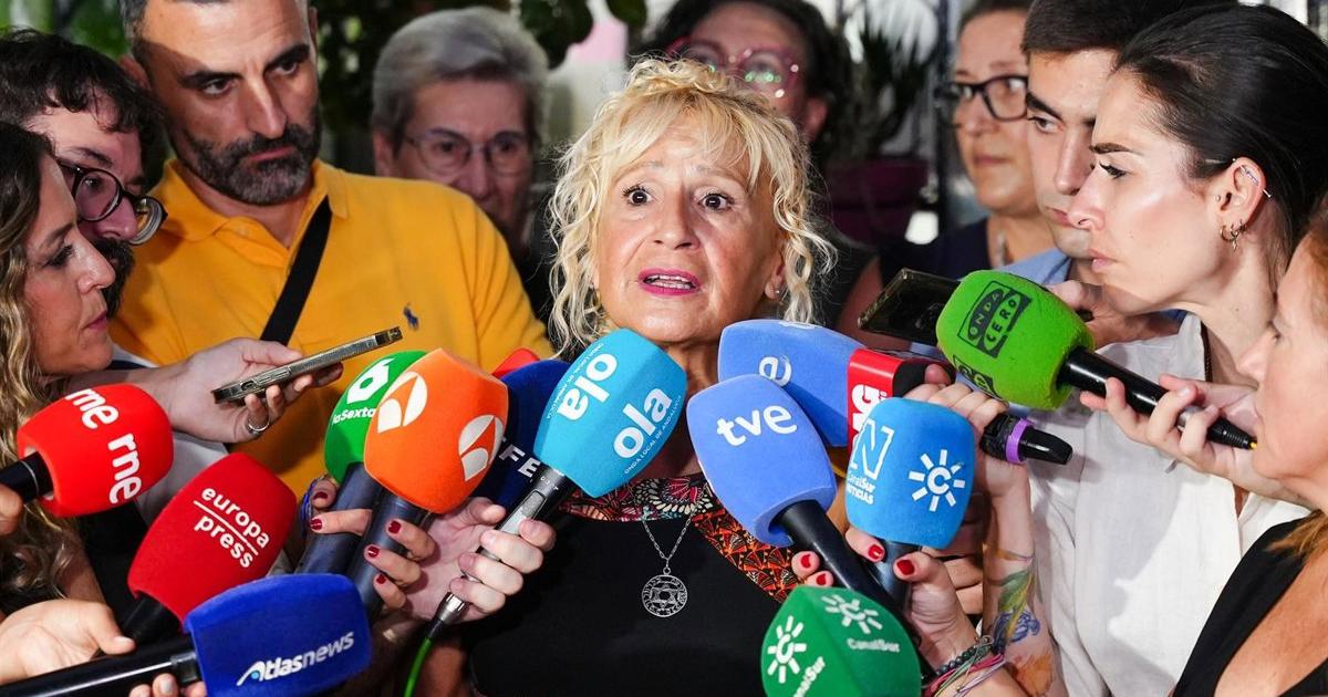 Amama asegura que el plan de choque del cáncer de mama "va tarde": "El cáncer no espera. Ojalá todas puedan sobrevivir"