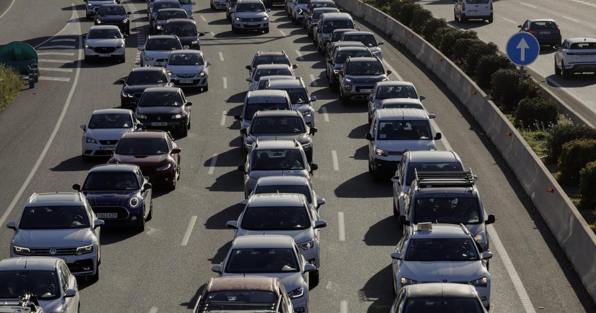 La patronal estatal del 'rent a car' carga contra el Govern por la saturación: «Nos criminaliza»