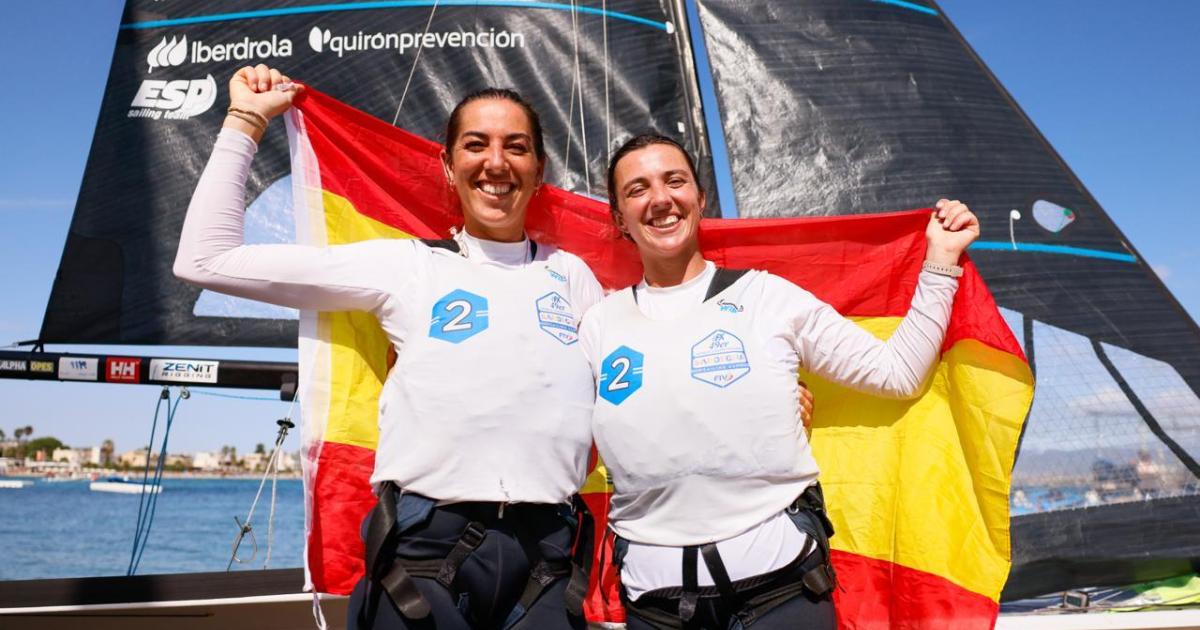 Paula Barceló, campeona del mundo de 49erFX en aguas de Cagliari
