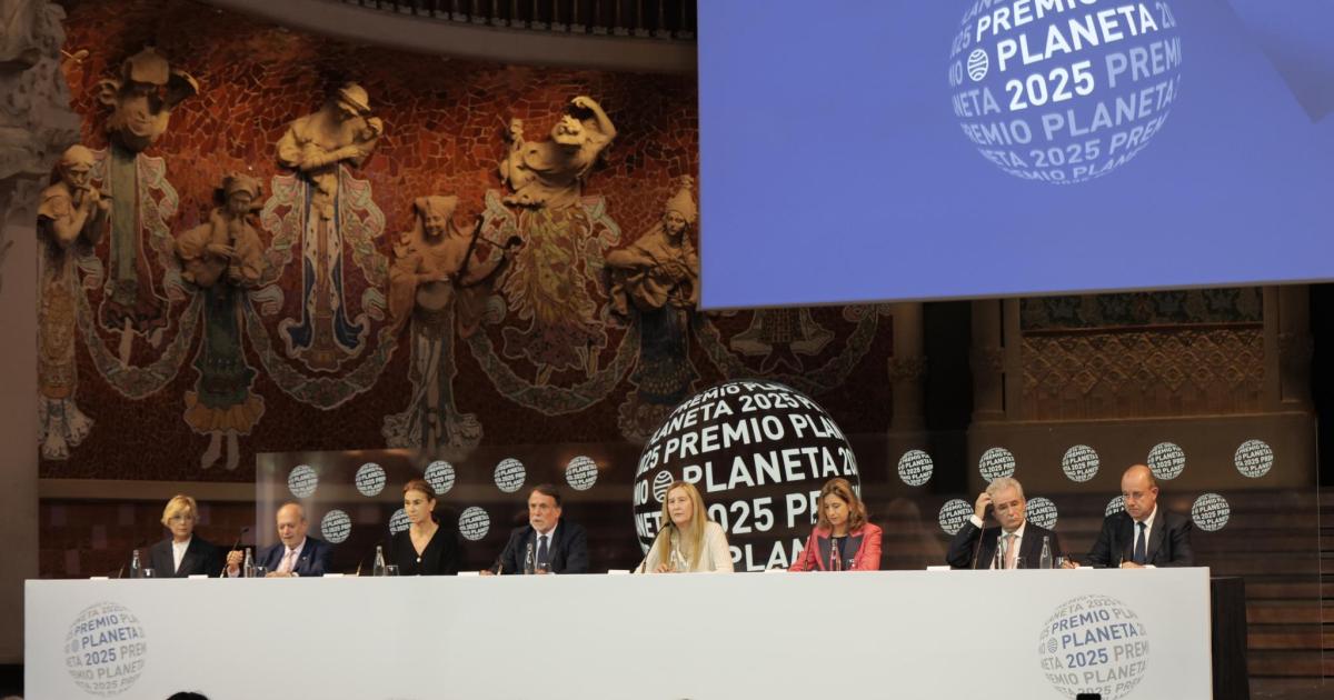 Diez finalistas al 74 Premio Planeta aspiran este miércoles a un premio millonario