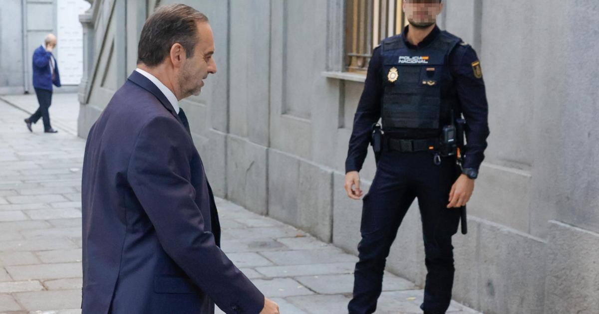 Ábalos llega al Tribunal Supremo para declarar con el riesgo de entrar en prisión